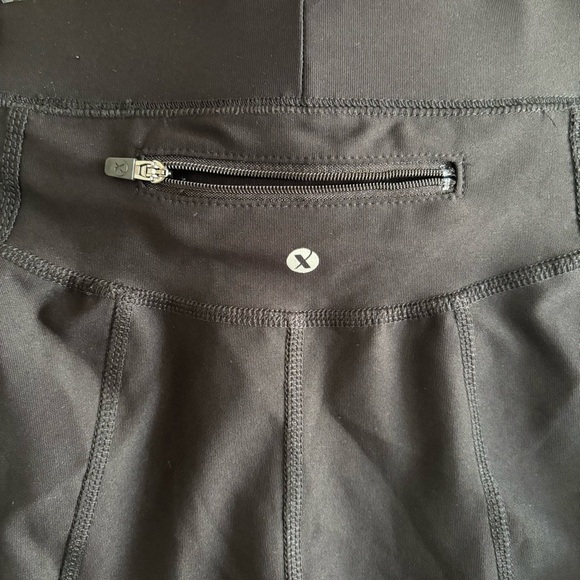 Xersion Black Fitted Athletic Leggings Exercise Gym Workout Women’s Size Medium - Picture 15 of 16